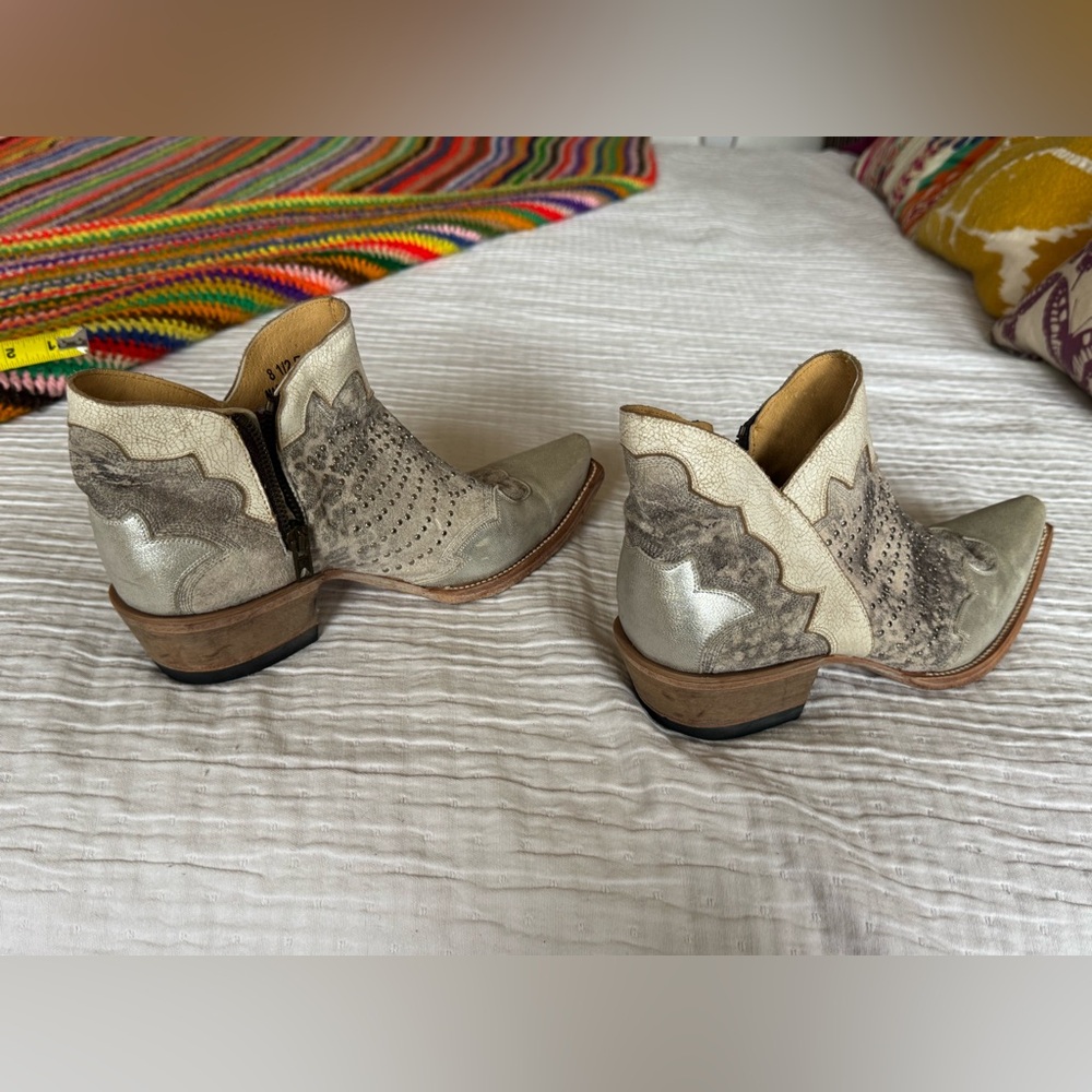 Old Gringo Silver and Cream Ankle Boots - Picture 5 of 10
